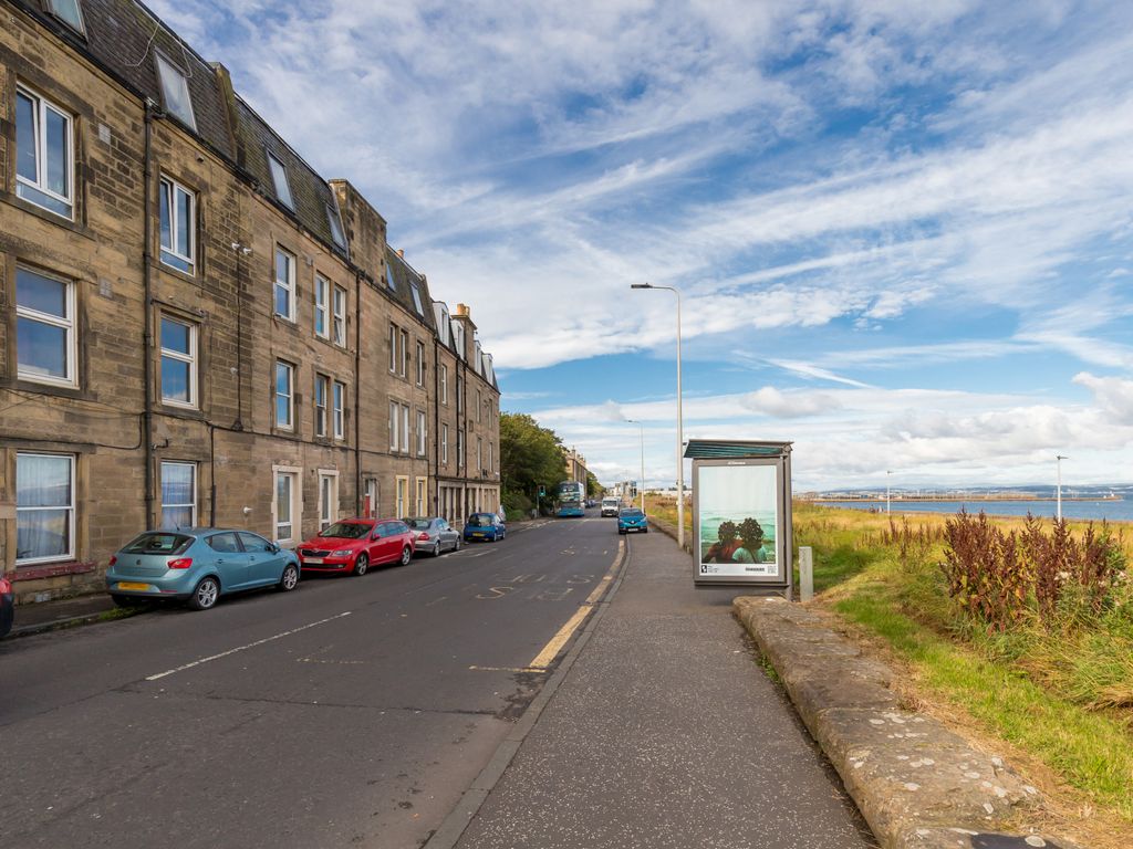 1 bed flat for sale in 13/7 Lower Granton Road, Edinburgh EH5, £135,000 Zoopla