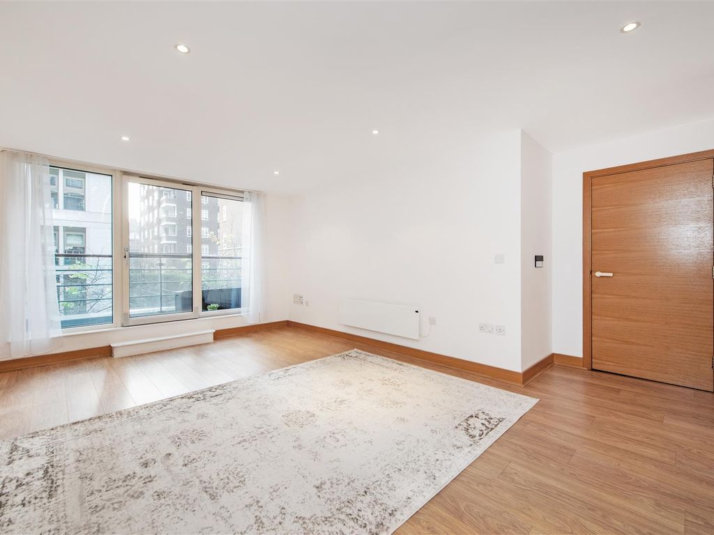 3 bed flat to rent in Neville House, 19 Page Street, Westminster