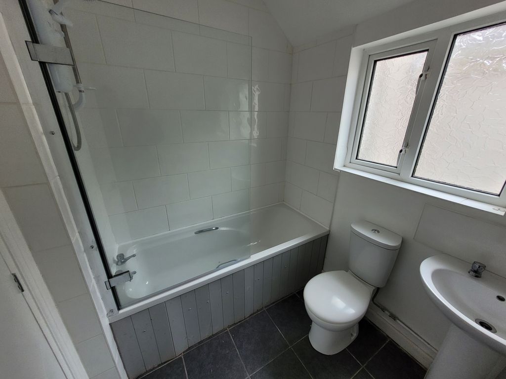 3 bed terraced house to rent in Ysgol Street, Swansea SA1 Zoopla