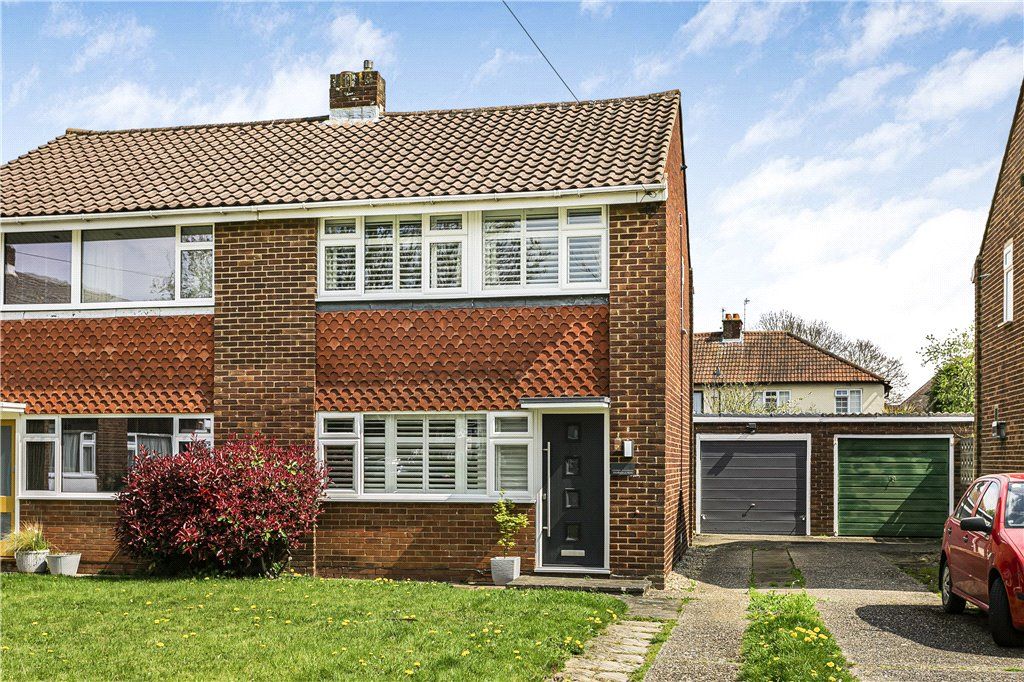 3 bed semidetached house for sale in Ravendale Road, SunburyOnThames