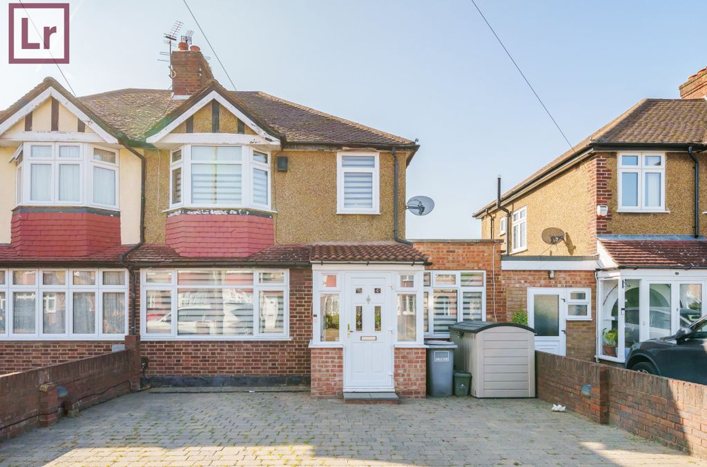 4 bed semidetached house for sale in Jubilee Drive, Ruislip, Middlesex