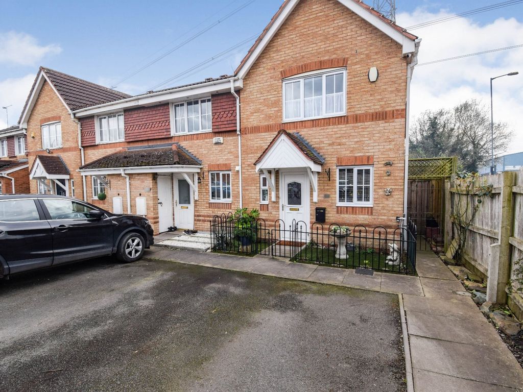 2 bed end terrace house for sale in Canalside, Hawkesbury Village