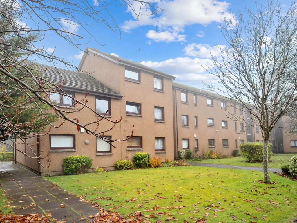 2 bed flat for sale in Fortingall Place, Kelvindale, Glasgow G12, £