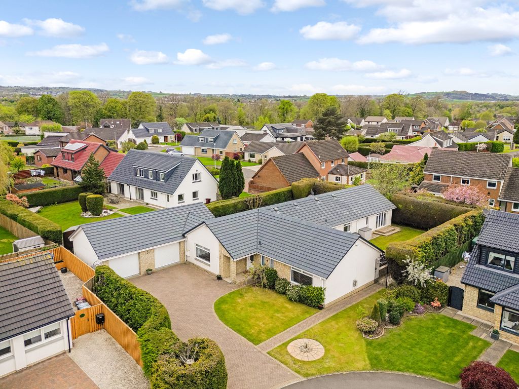 5 bed bungalow for sale in Barassie Court, Bothwell, Glasgow G71, £