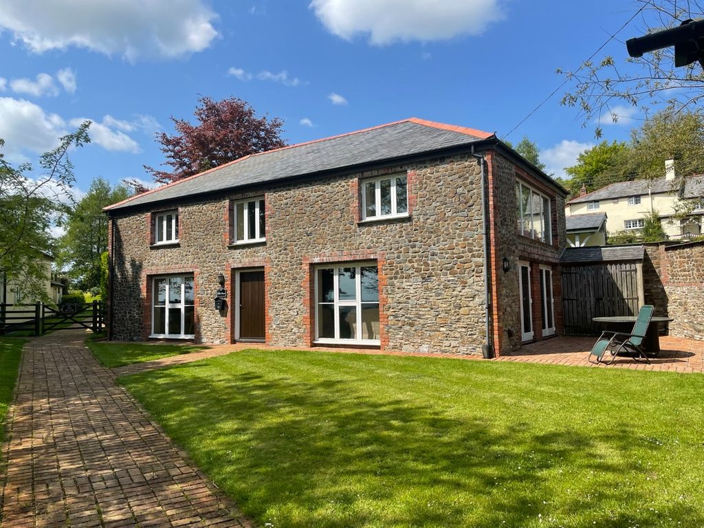 4 bed detached house to rent in South Cockerham, Haache Lane, South