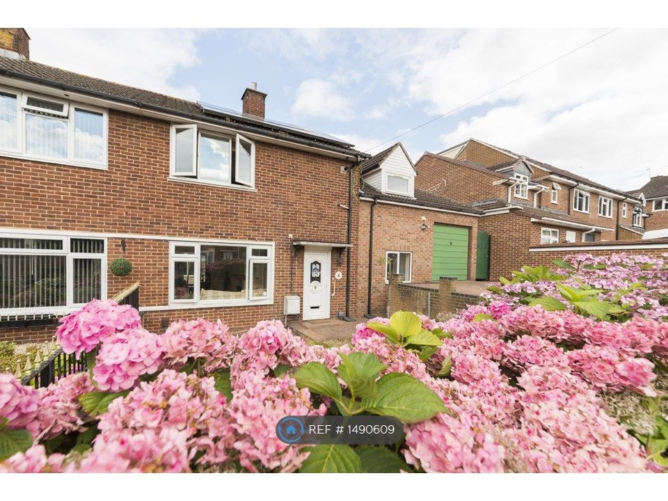 4 bed semidetached house to rent in Steep Rise, Headington, Oxford OX3