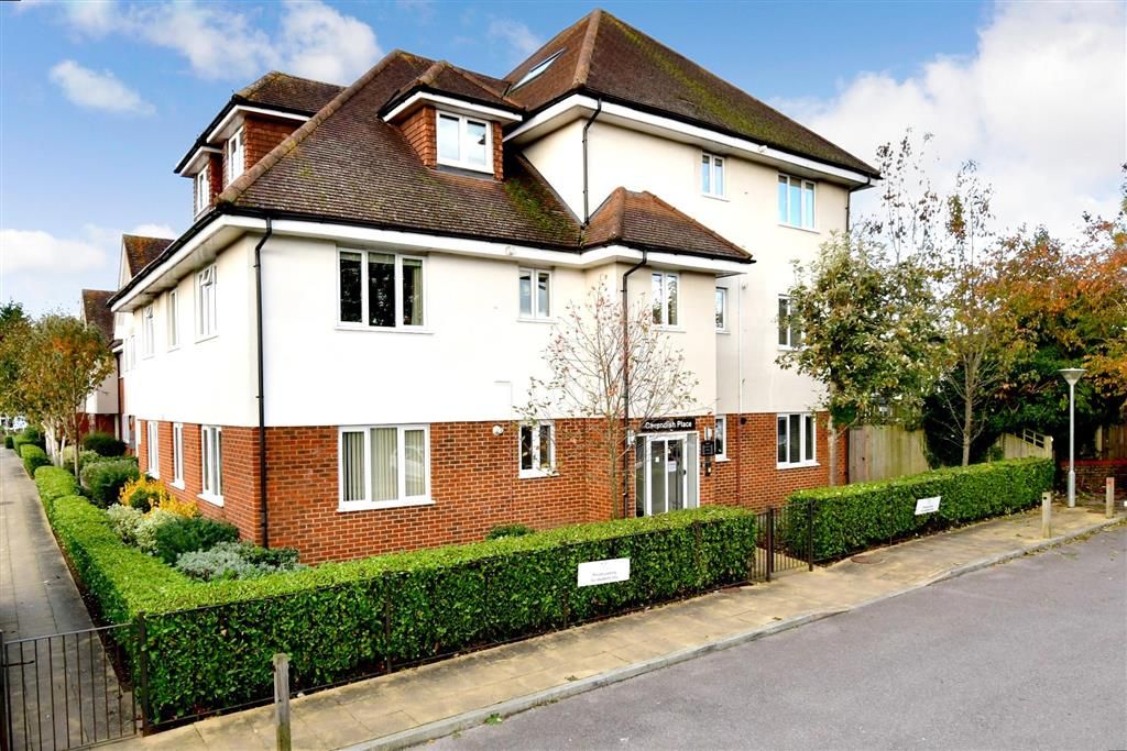 2 bed flat for sale in Cavendish Way, Maidstone, Kent ME15, £225,000