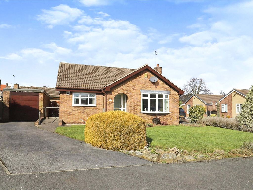 3 bed bungalow for sale in Cartmel Walk, Dinnington, Sheffield, South