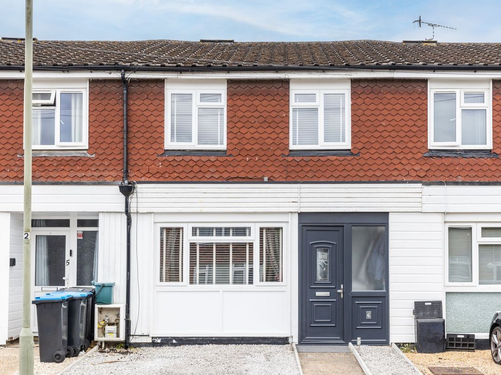 3 bed terraced house for sale in Grove Road, Lingfield RH7, £350,000