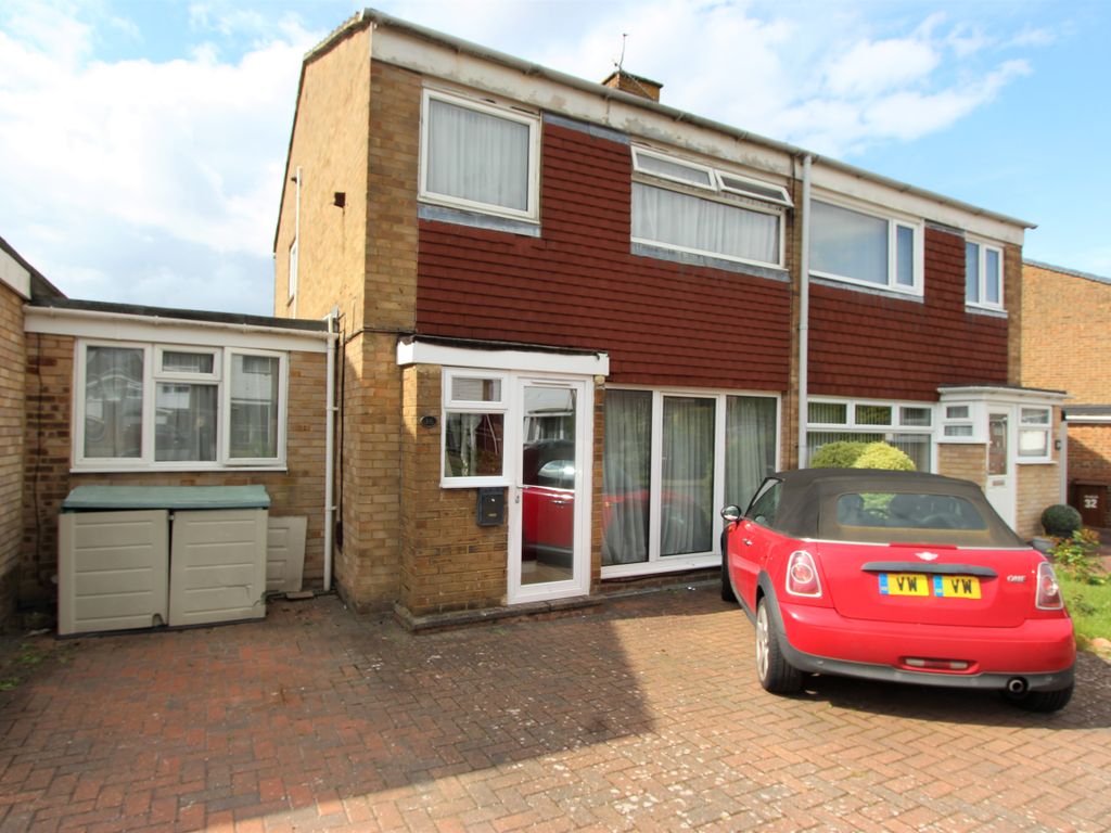 4 bed semidetached house for sale in Derby Road, Chatham ME5 Zoopla