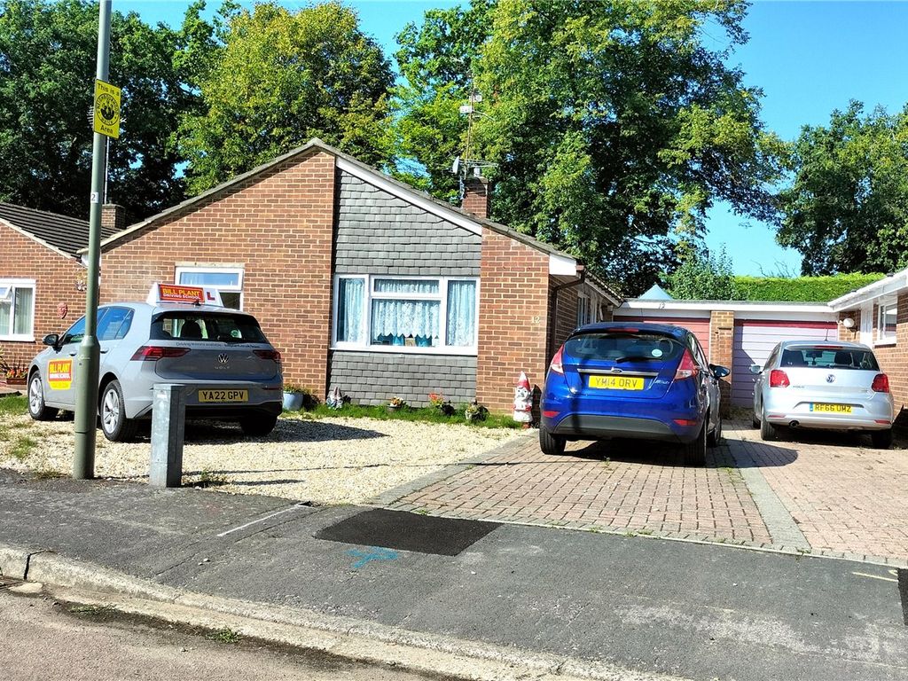 3 bed bungalow for sale in Ambleside Close, Mytchett, Camberley, Surrey GU16 Zoopla