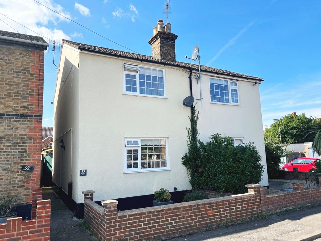 3 bed semidetached house for sale in Hummer Road, Egham, Surrey TW20