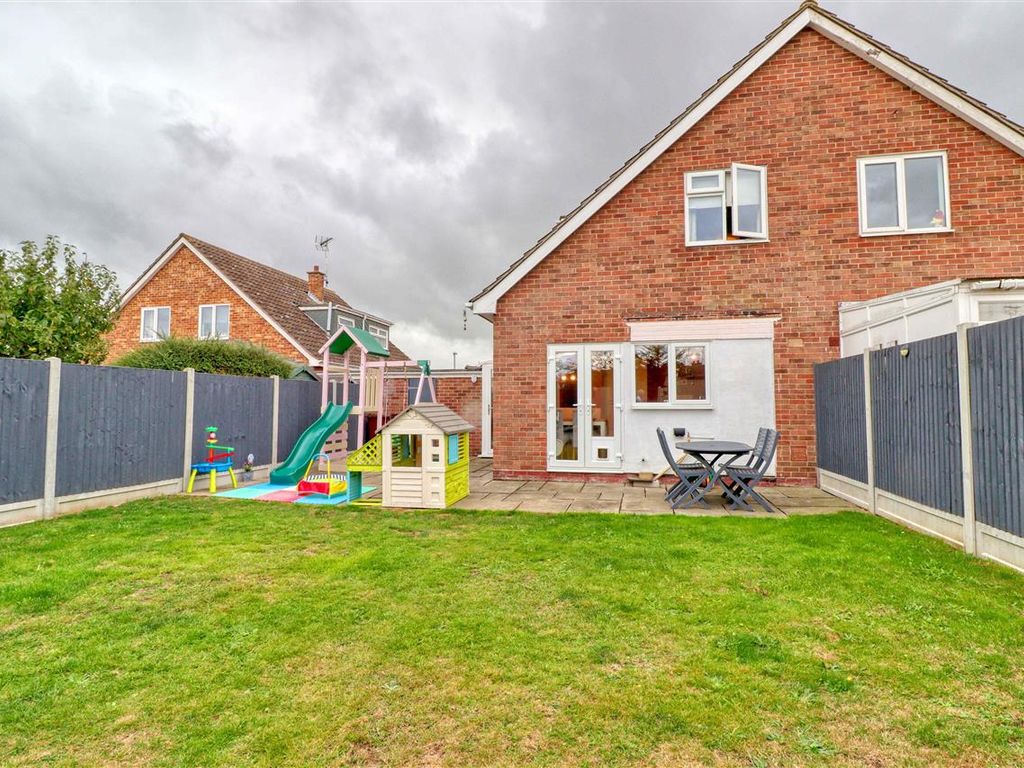 2 bed semidetached house for sale in Kestrel Way, ClactonOnSea CO15