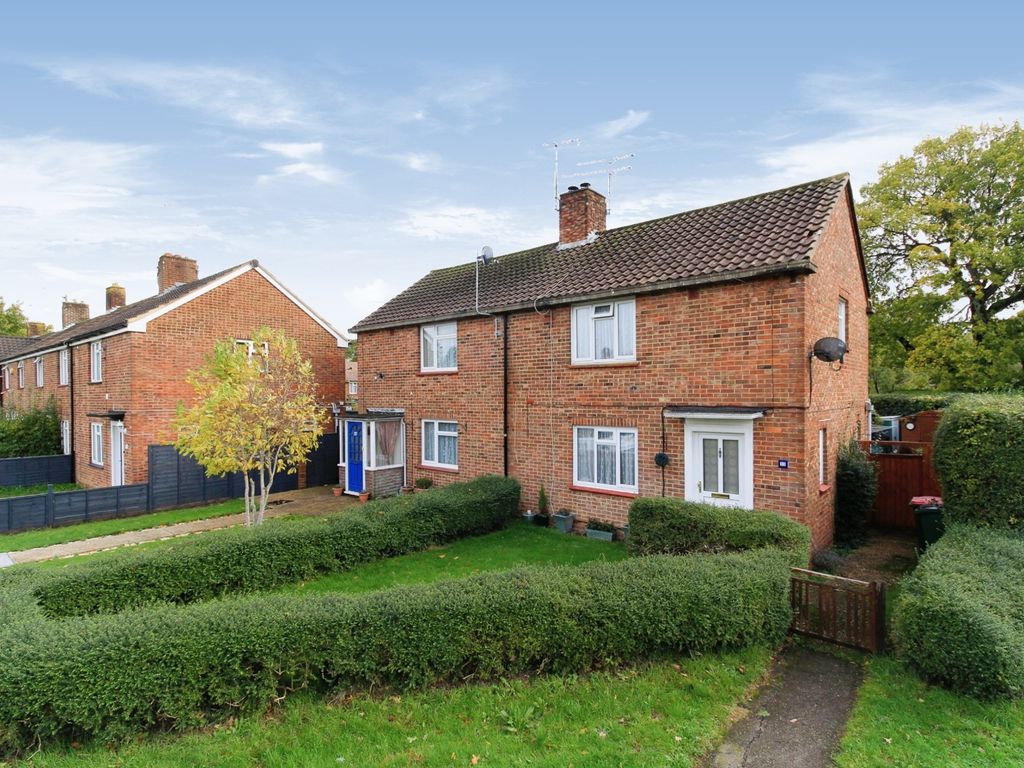 Nightingale Close, Crawley RH11  