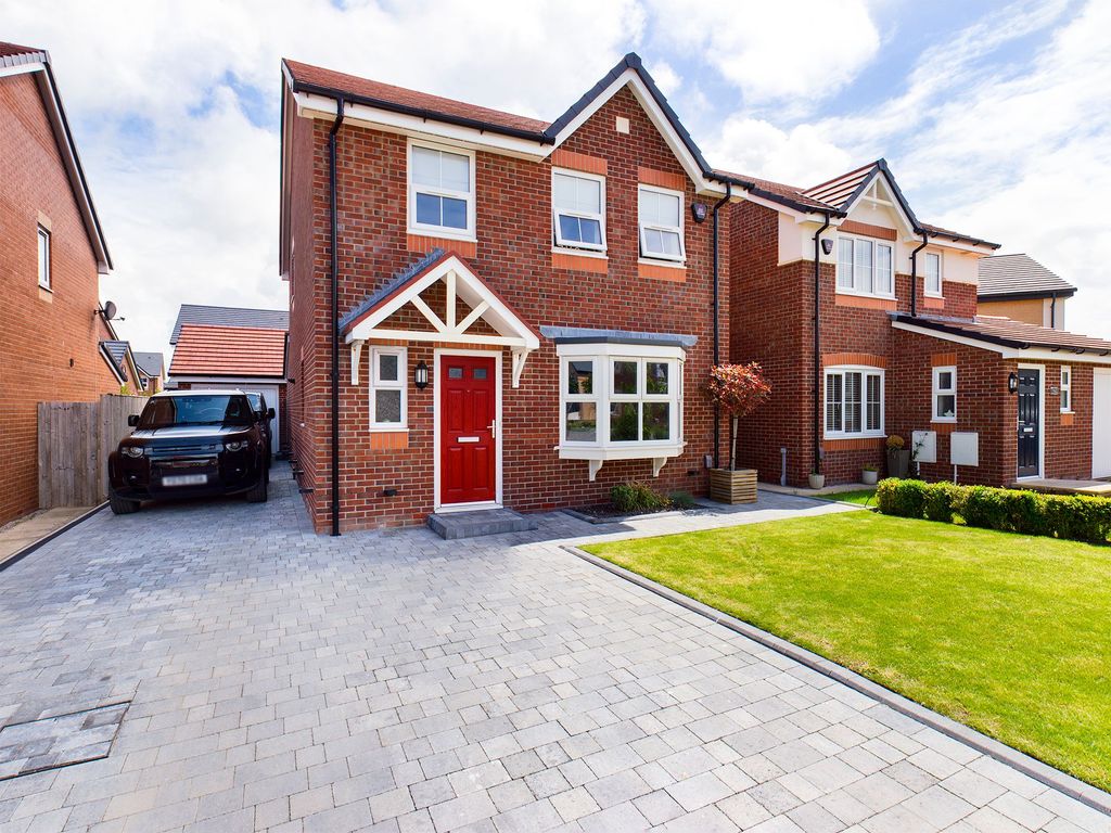 4 bed detached house for sale in Redwood Boulevard, Blackpool FY4 Zoopla