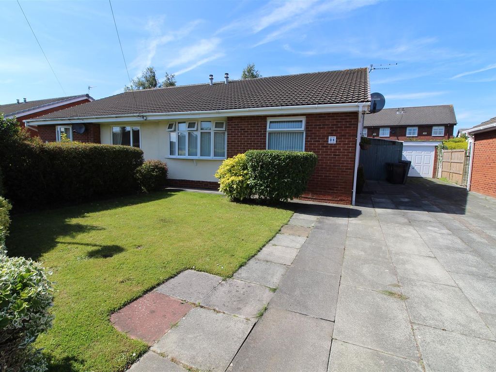 3 bed semidetached bungalow to rent in Whalley Drive, Formby