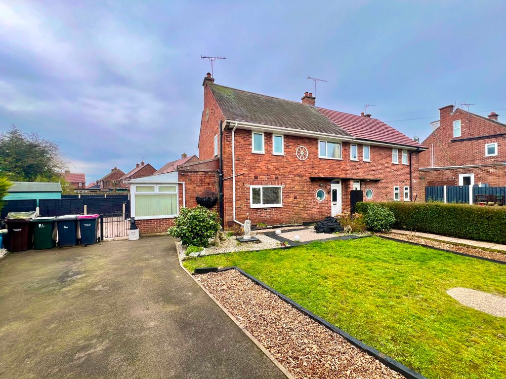 3 bed semidetached house to rent in Woodhouse Green, Thurcroft