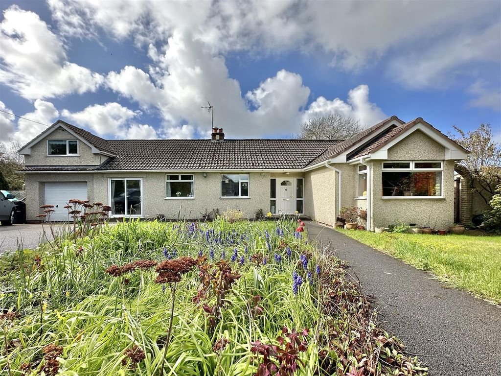 5 bed detached house for sale in Beech Close, Shipham, BS25