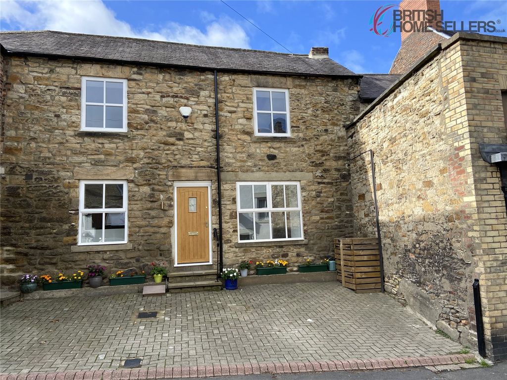 2 bed parking/garage for sale in Eastgate, Hexham, Northumberland NE46