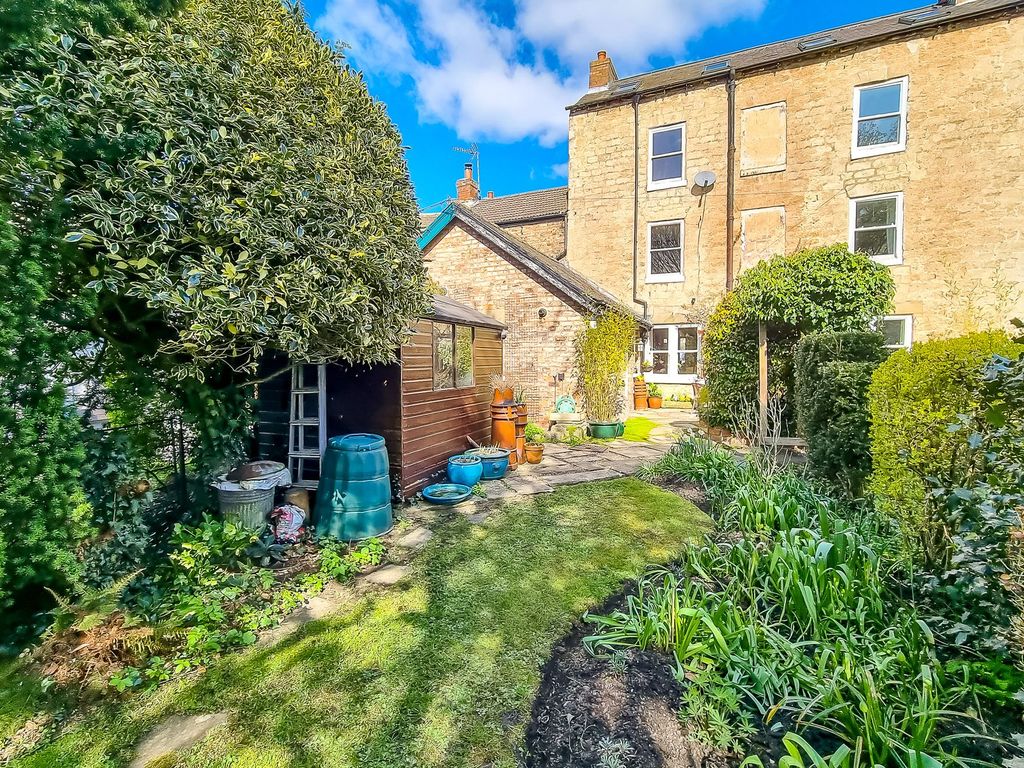 3 bed terraced house for sale in Bond End, Knaresborough HG5 Zoopla