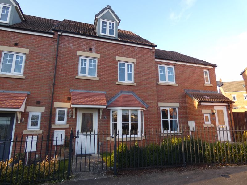 4 bed mews house to rent in 11 Hazledine Way, Bridgnorth, Shropshire