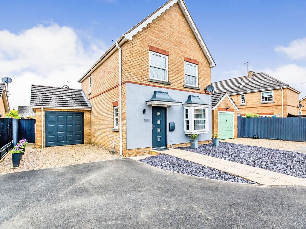 3 bed detached house for sale in The Maltings, Long Sutton, Spalding