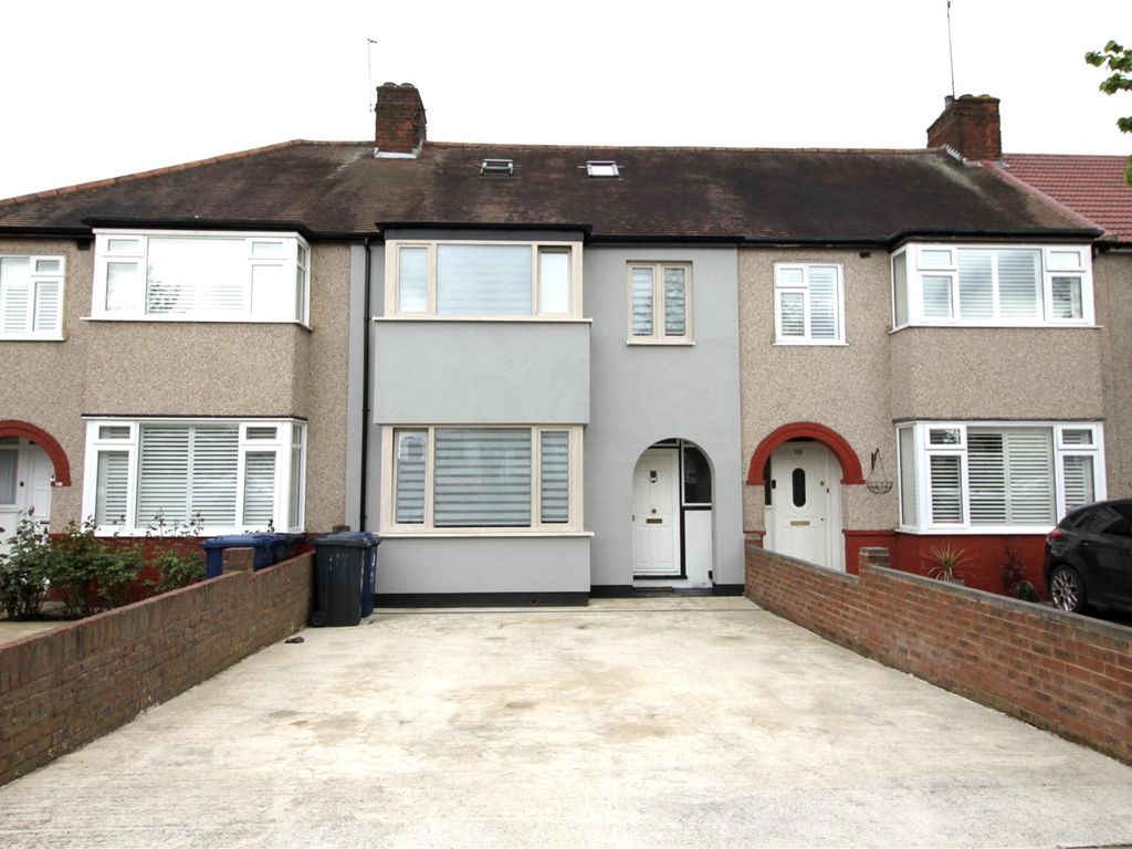 3 bed terraced house for sale in Hurley Road, Greenford UB6, £575,000