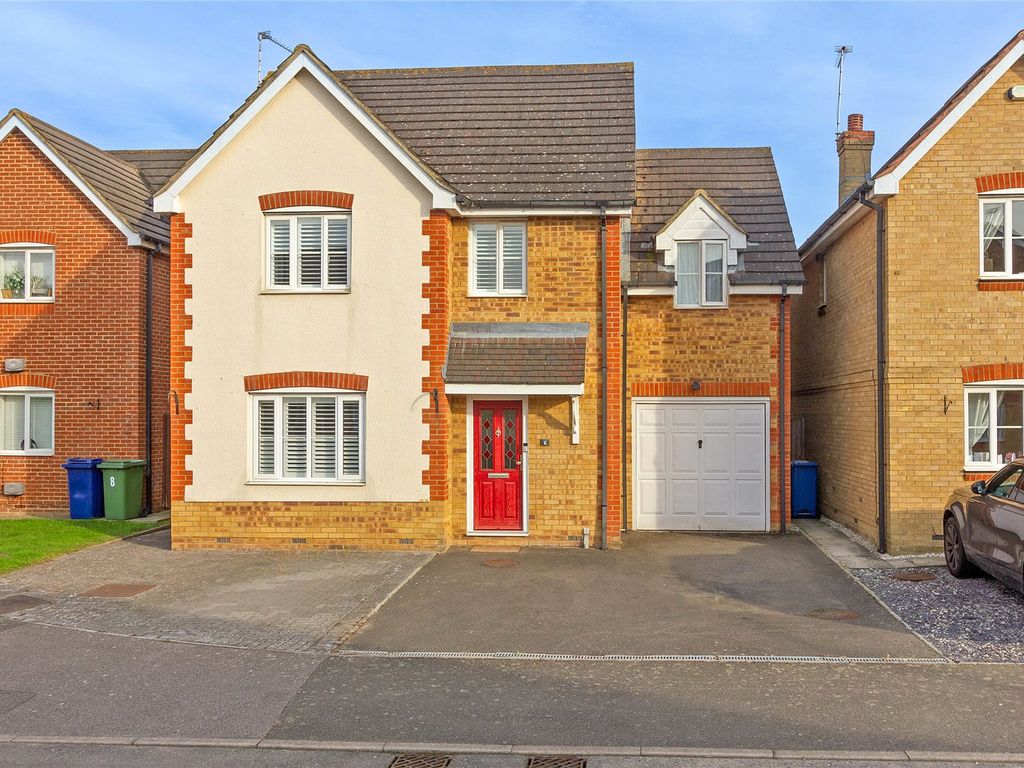4 bed detached house for sale in Recreation Way, Kemsley, Sittingbourne