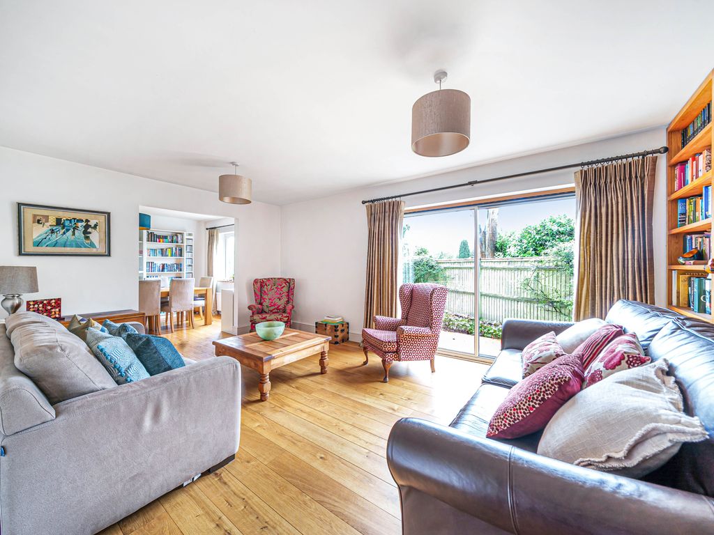 4 bed detached house for sale in Harestock Road, Winchester SO22, £