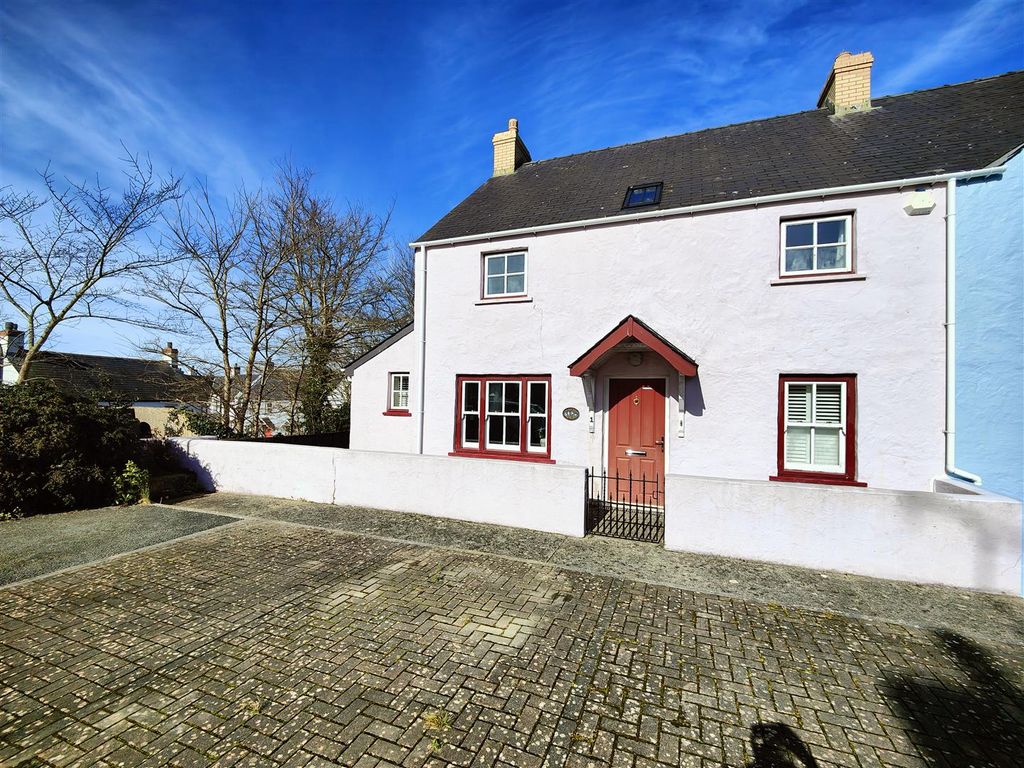 4 bed semidetached house for sale in Y Nyth Bach, 1 Gerddi Windsor