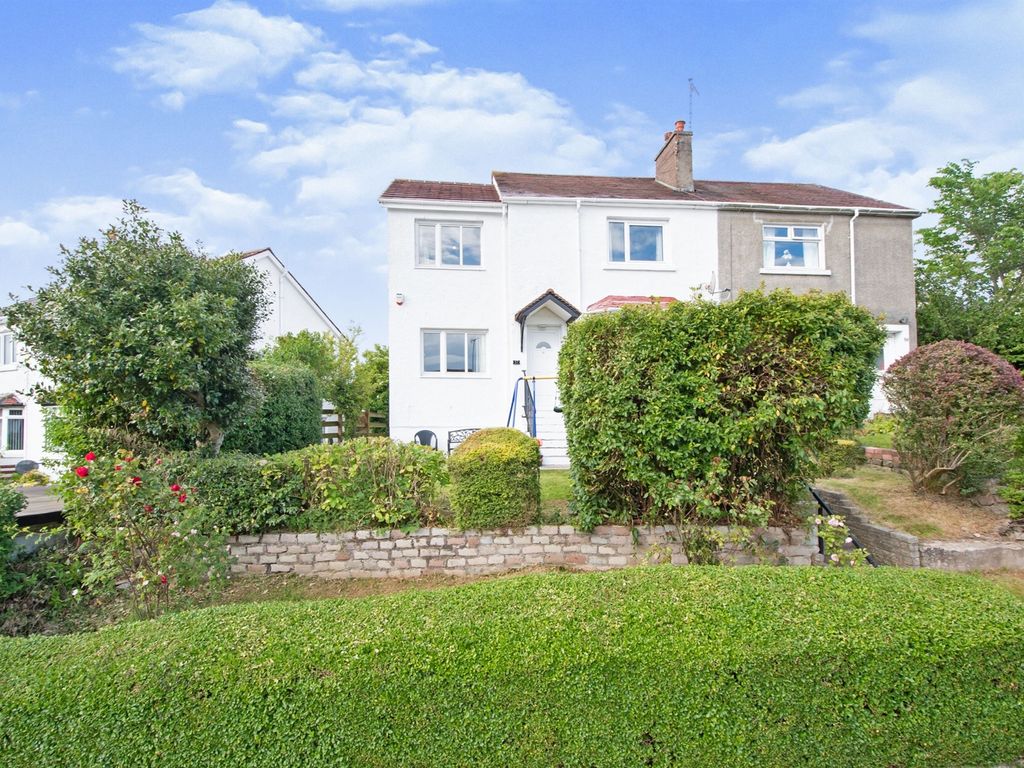 4 bed semidetached house for sale in Crosslees Drive, Thornliebank