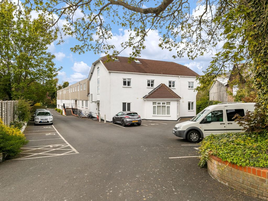 2 bed flat for sale in Malt House Place, Green Drift, Royston SG8 Zoopla