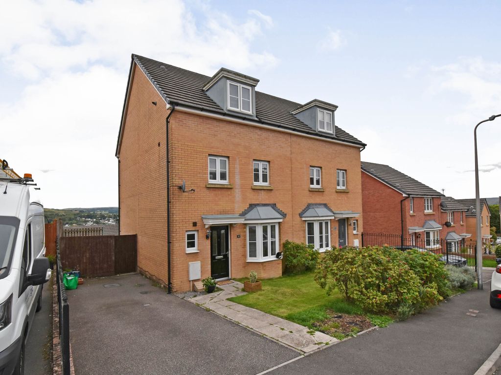 Pen Y Dyffryn, Swansea Road, Merthyr Tydfil CF48  