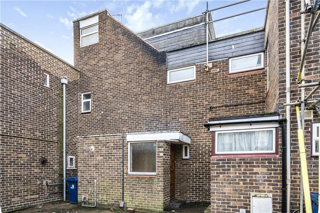 4 bed terraced house for sale in Sealand Walk, Northolt, Middlesex UB5