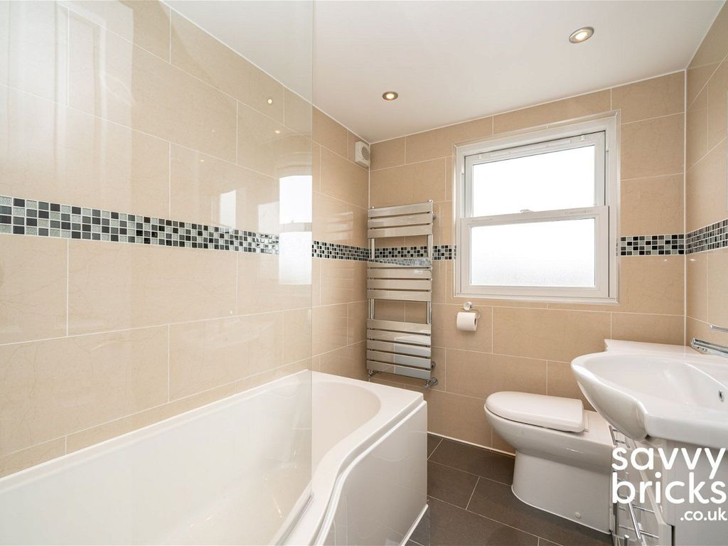 3 bed terraced house for sale in Cardiff Road, Watford WD18, £500,000 Zoopla