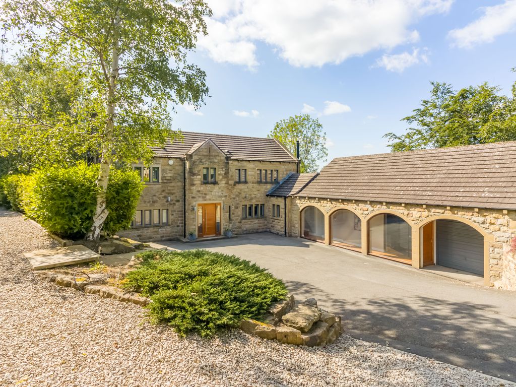 4 bed detached house for sale in Heys Road, Thongsbridge, Holmfirth HD9