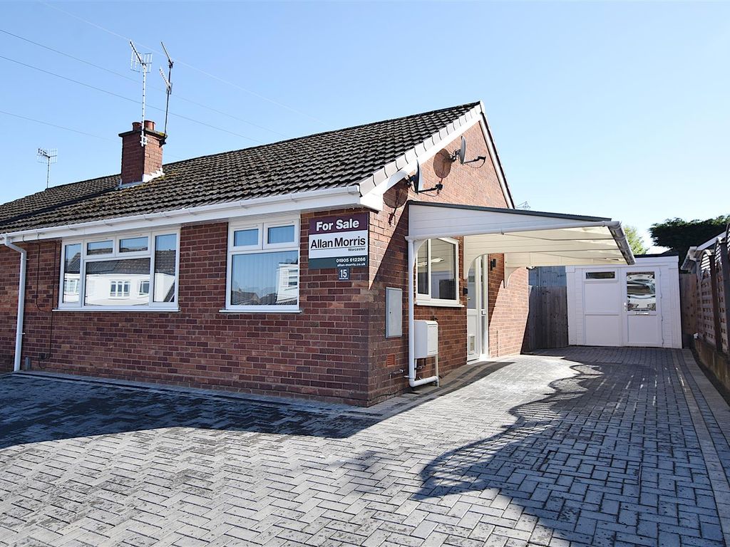 2 bed semidetached bungalow for sale in Sanctuary Close, Worcester WR2