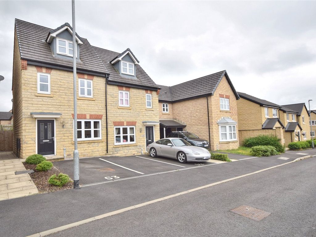 3 bed semidetached house for sale in Edward Drive, Clitheroe
