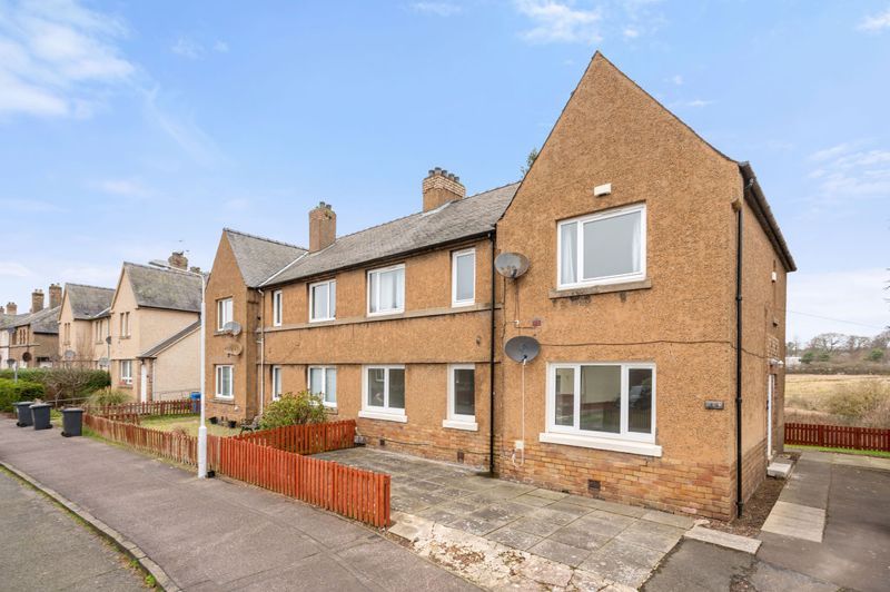 3 bed flat for sale in Wemyss Street, Rosyth, Dunfermline KY11, £