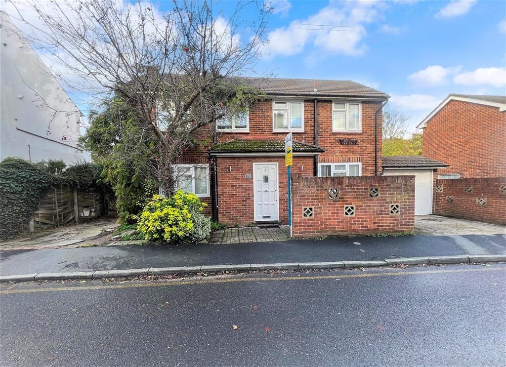 3 bed detached house for sale in Station Road, Meopham, Kent DA13 Zoopla