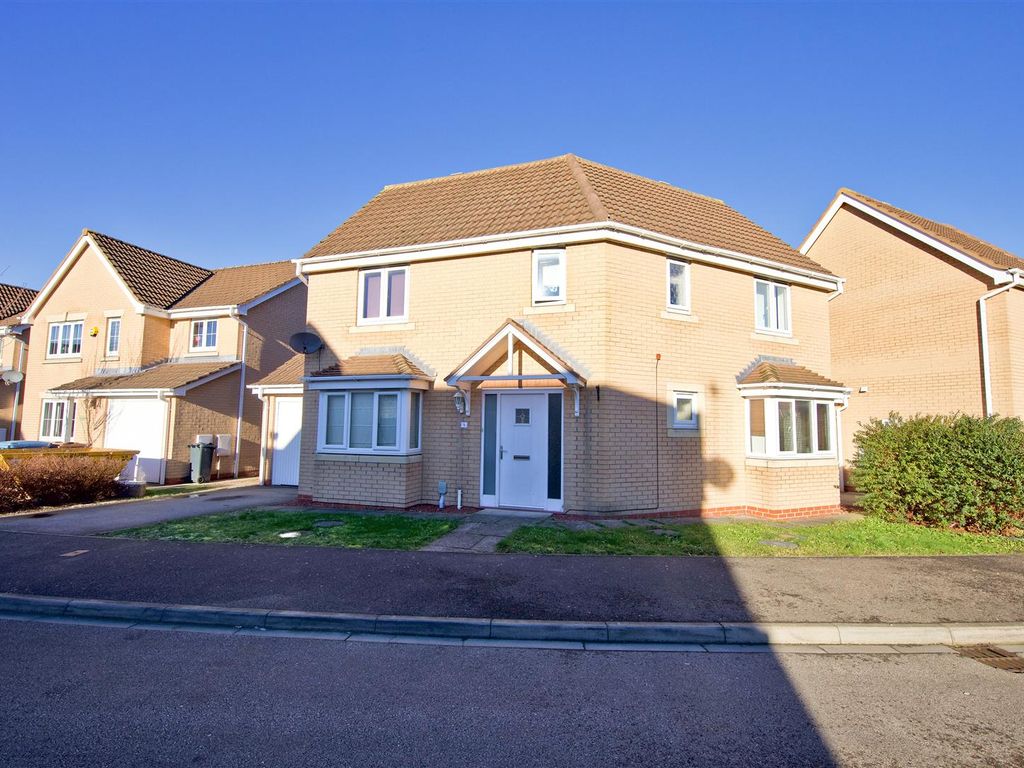 4 bed detached house for sale in Halecroft Park, Kingswood, Hull HU7
