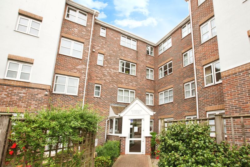 1 bed flat for sale in Tembani Court, Paignton TQ3, £130,000 Zoopla