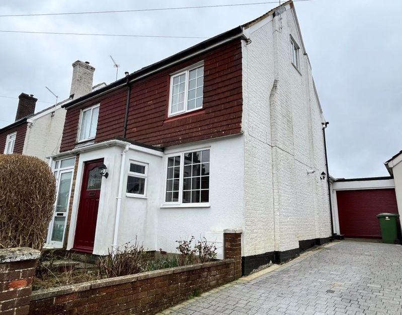 3 bed semidetached house for sale in Church Road, Pembury, Tunbridge