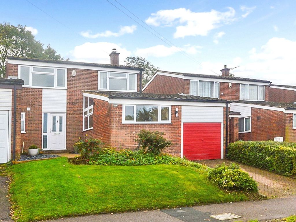 3 bed detached house for sale in Lowther Road, Dunstable LU6, £450,000