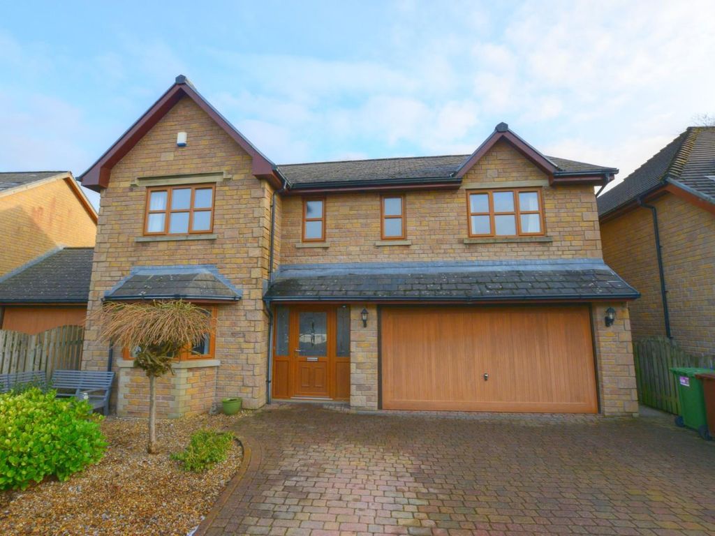5 bed detached house for sale in Grange Avenue, Barrowford, Nelson BB9