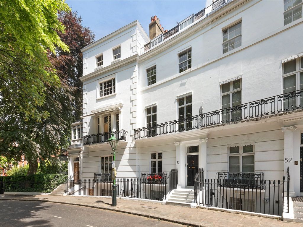 6 bed terraced house for sale in Egerton Crescent, Chelsea, London SW3