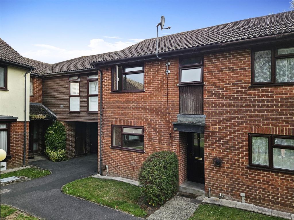 1 bed terraced house for sale in Wellesley Close, Ash Vale, Aldershot