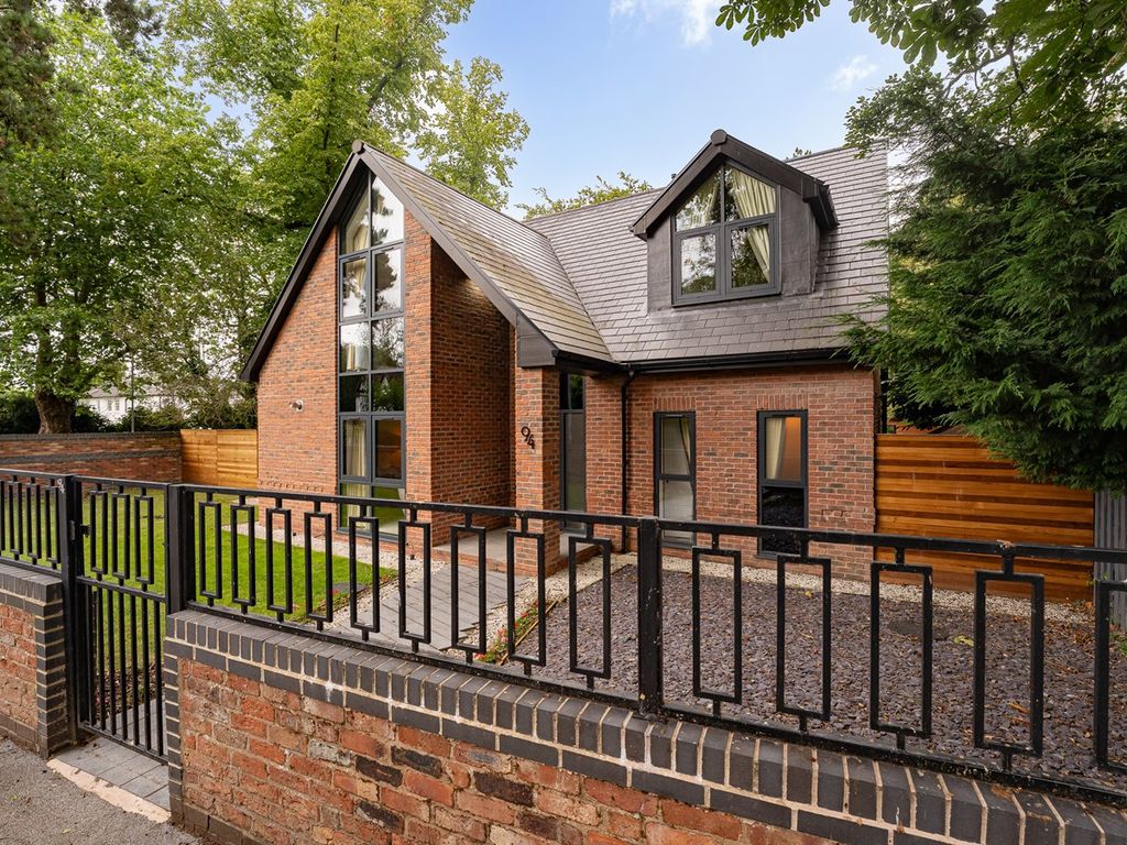 New home, 4 bed detached house for sale in Common Lane, Culcheth