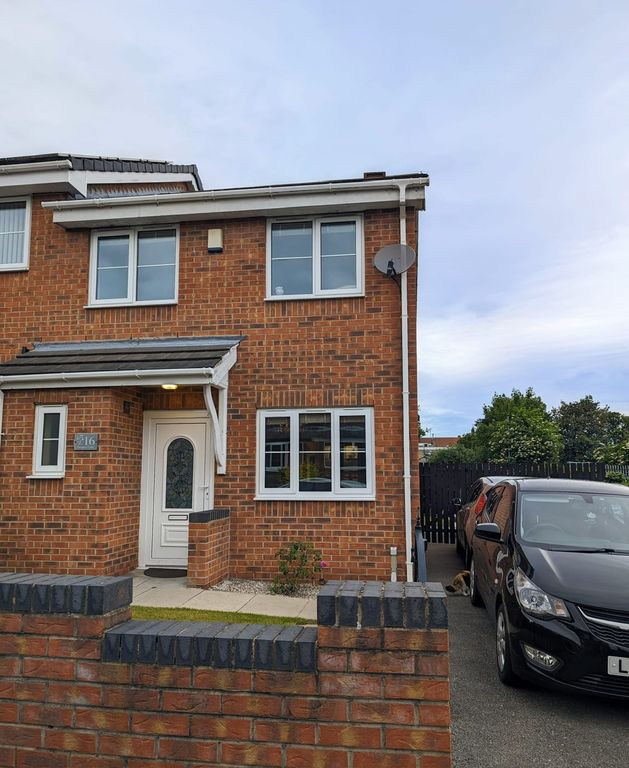 3 bed semidetached house for sale in Margaret Court, Wombwell S73, £