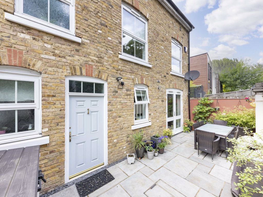 3 bed property for sale in Surbiton Hill Road, Surbiton KT6 Zoopla